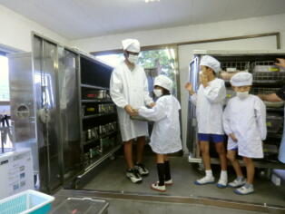 上府小学校職場体験学習1