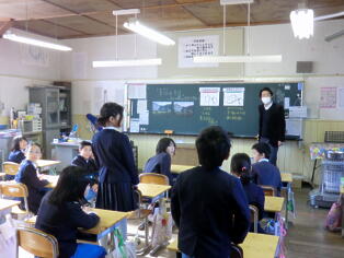 性に関する指導様子写真