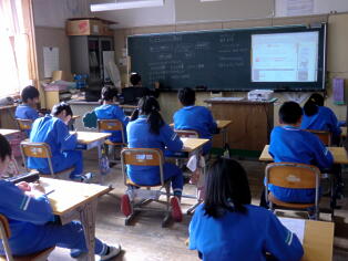 性に関する指導様子写真