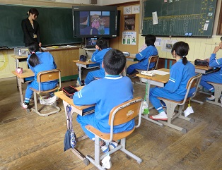 租税教室の様子写真