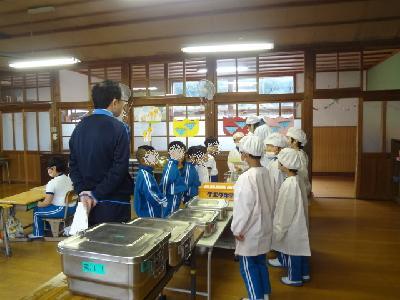 給食１