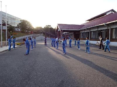 朝の集い