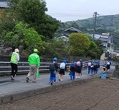 毎朝、付き添ってくださっています。