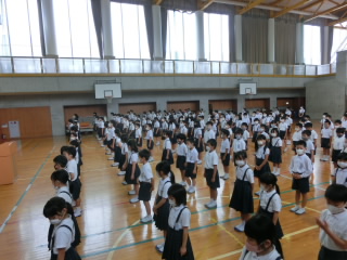 小学　朝礼 全校朝礼 | 三隅小学校