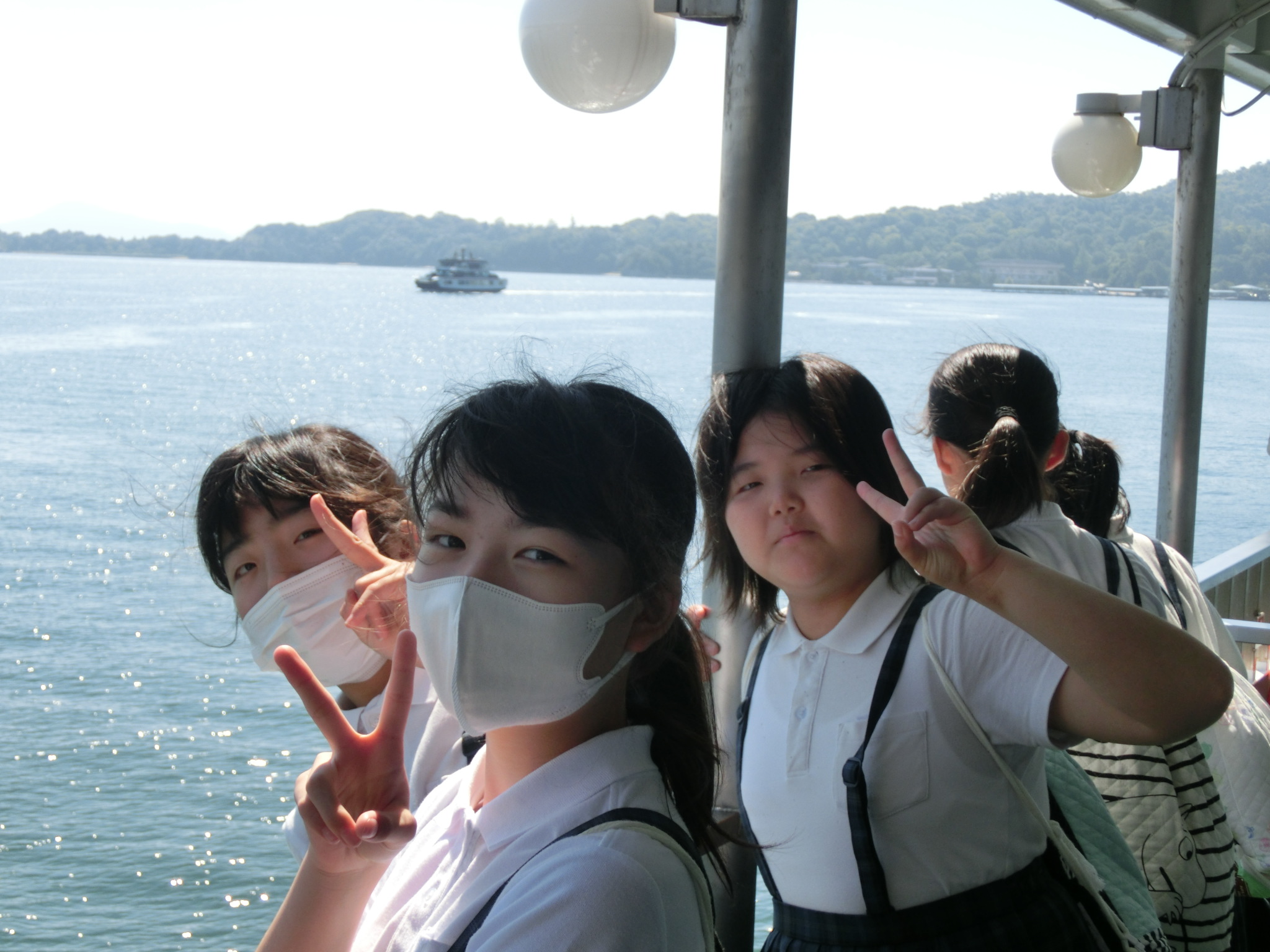 １