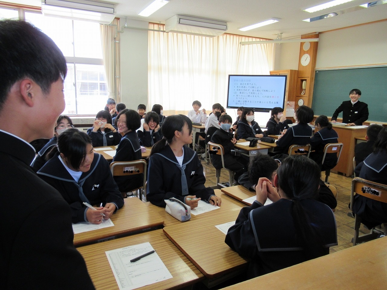 １